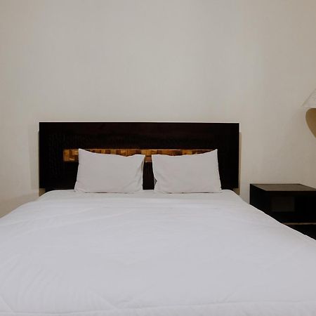 Hotel Mahkota Plengkung By Ecommerceloka Banyuwangi  Δωμάτιο φωτογραφία
