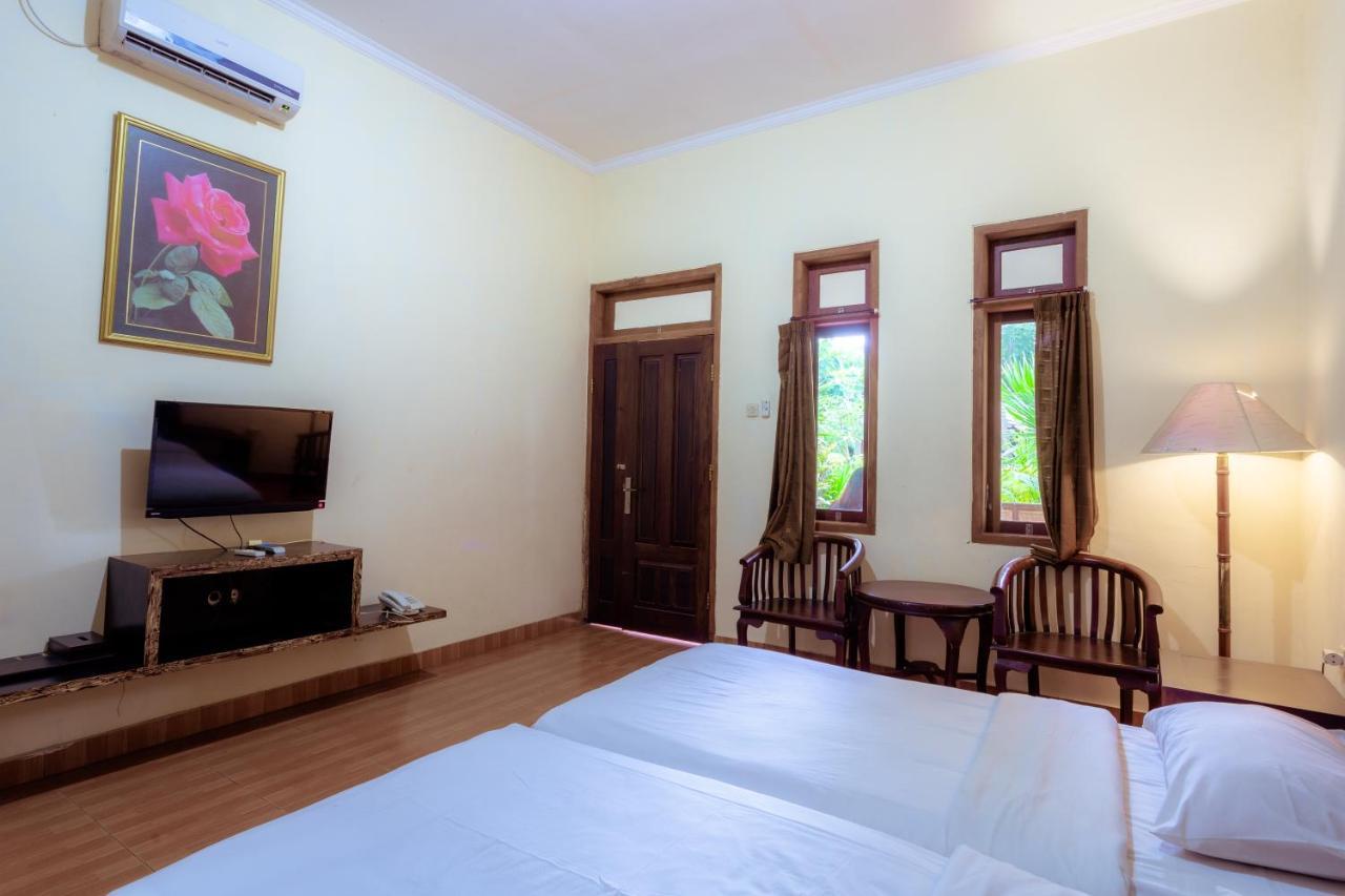 Hotel Mahkota Plengkung By Ecommerceloka Banyuwangi  Εξωτερικό φωτογραφία